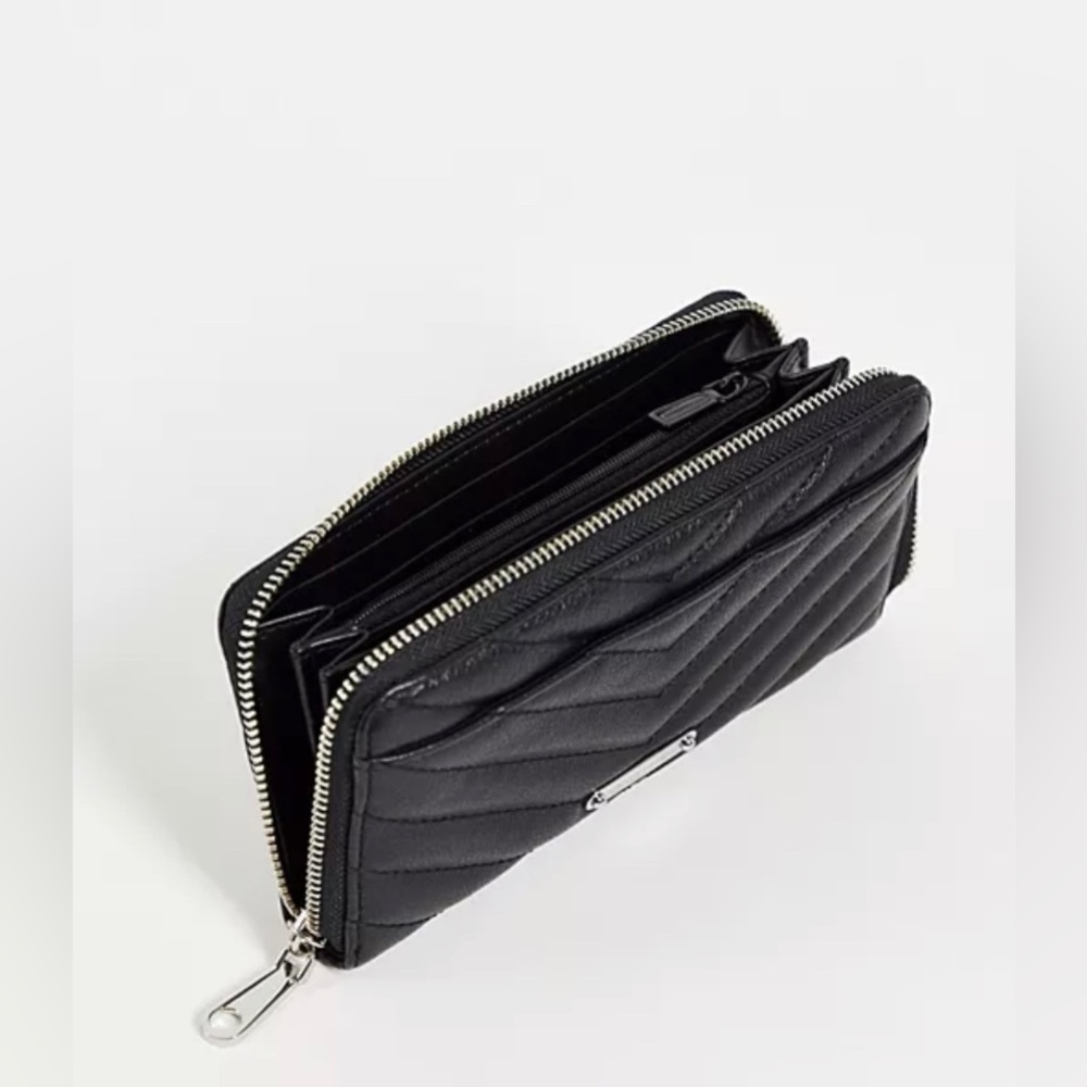 Rebecca Minkoff wallet. Like new! No flaws! Gently used